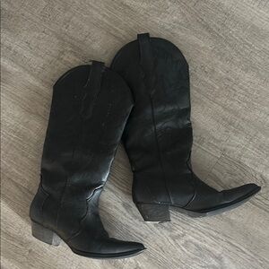 Women's Black Cowgirl Boots